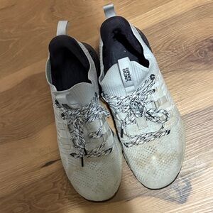 Under Armour Men's Cream Athletic Shoes